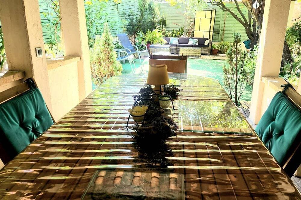 Schöne Wohnung mit privatem Garten 1