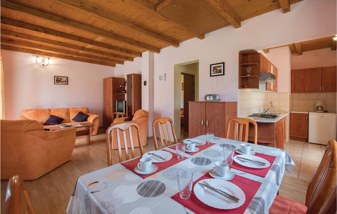 Foto 10 von 22: Gemütliche Ferienwohnung mit WLAN, Klimaanlage, Terrasse und Parkplatz