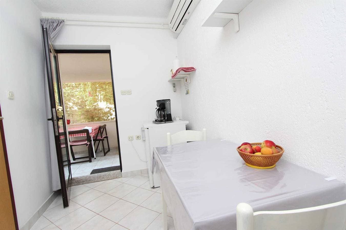 Foto 3 von 17: Lara Studiowohnung 1 (manji)