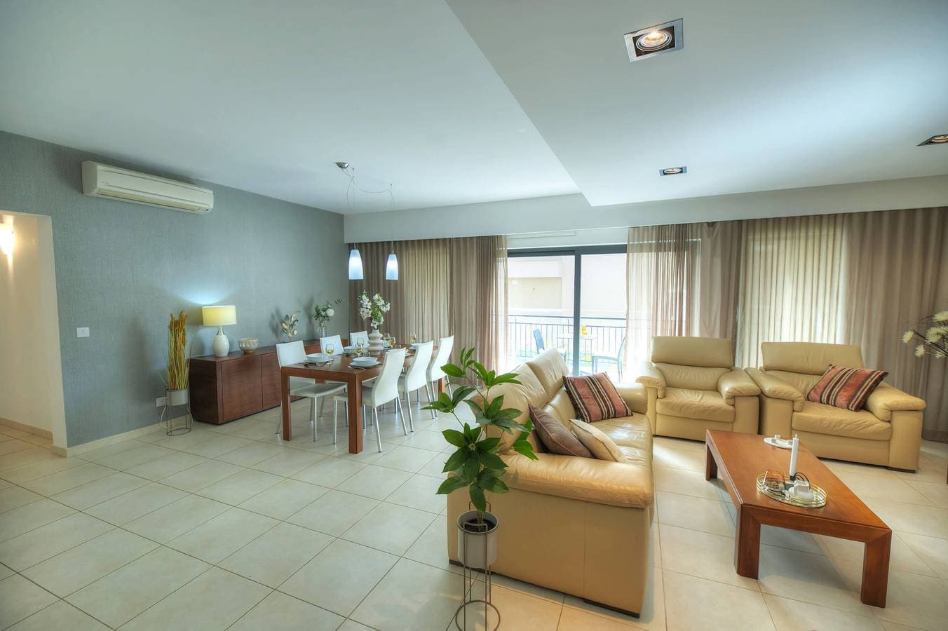 Foto 3 von 40: Ferienwohnung für 6 Personen mit Balkon