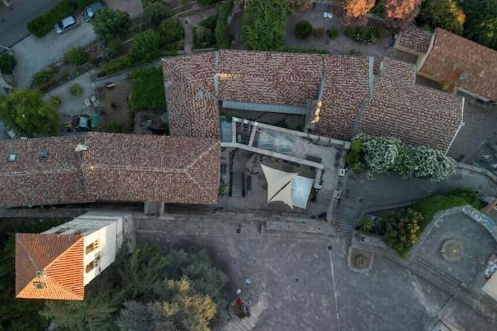 Foto 6 von 30: Levanat Studio – Cozy Historic Escape with Spectacular Views