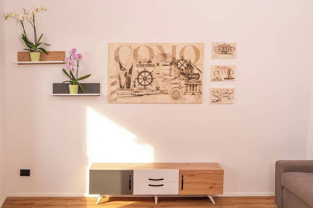 Foto 12 von 29: Dn Art Royale: Villa w/ Private Spa, Hot Tub & Stunning Lake Como View Terrace