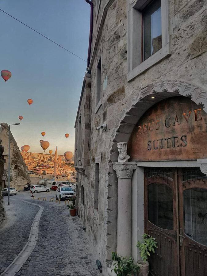 Zeus Cave Suites 1
