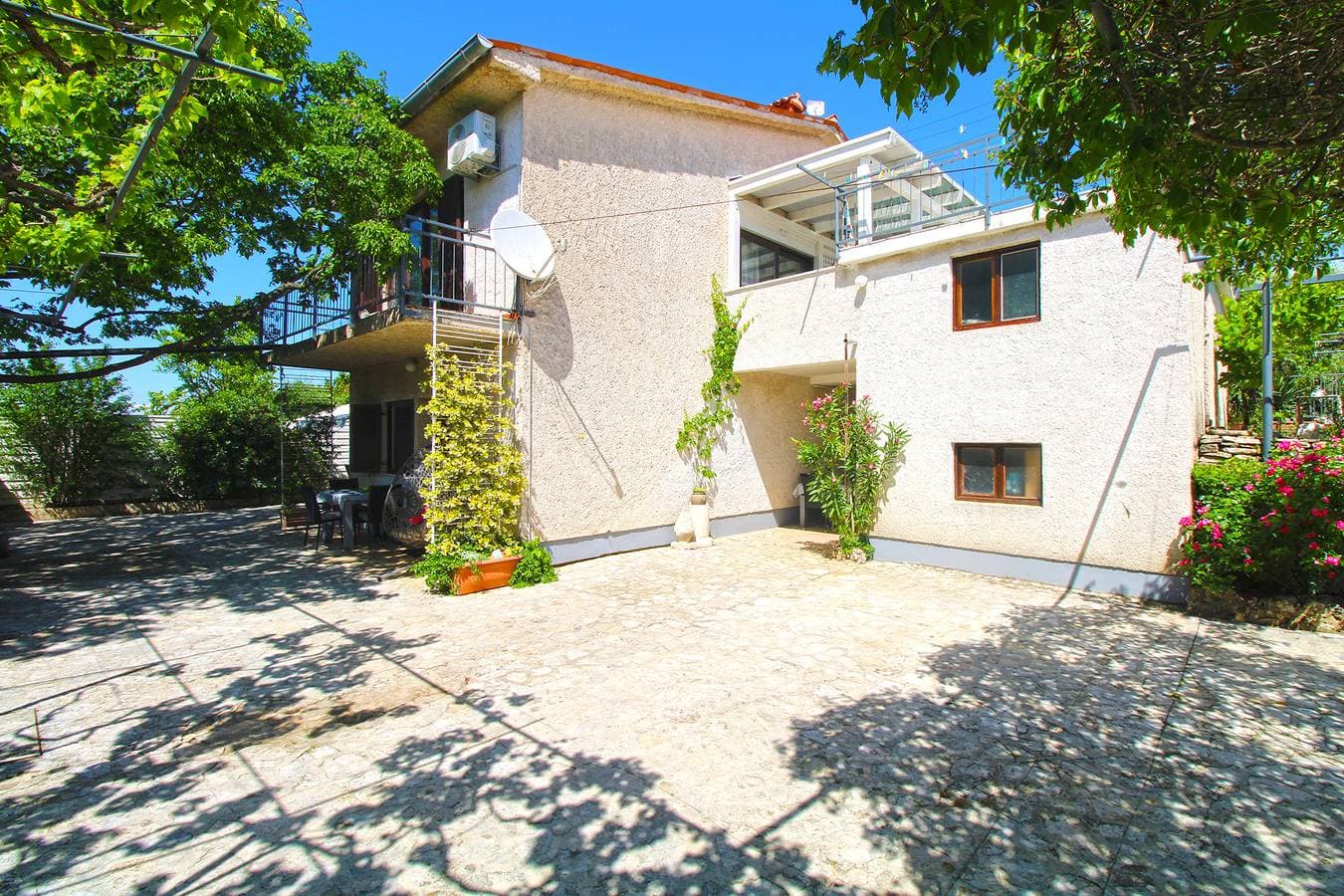 Foto 2 von 20: Ferienwohnung für 3 Personen mit Terrasse