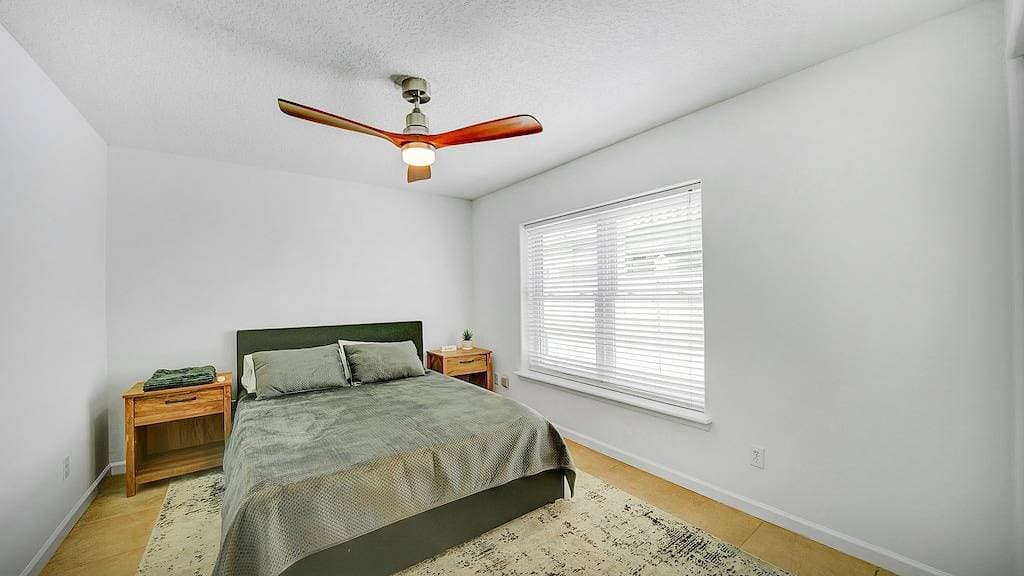 Foto 3 von 15: Oceanside 1st floor home, 1 block away from beach and 15 mins away from Mayo