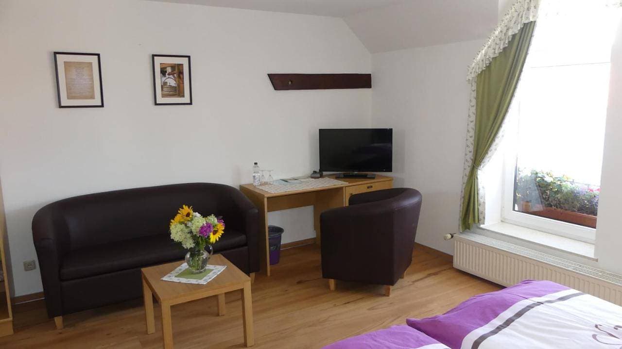 Foto 3 von 7: Budget Double Room