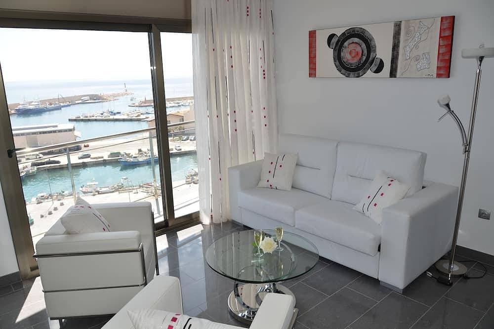 Foto 6 von 28: Die neue Wohnung, Casa Cleo, hat eine atemberaubende Aussicht auf das Meer.