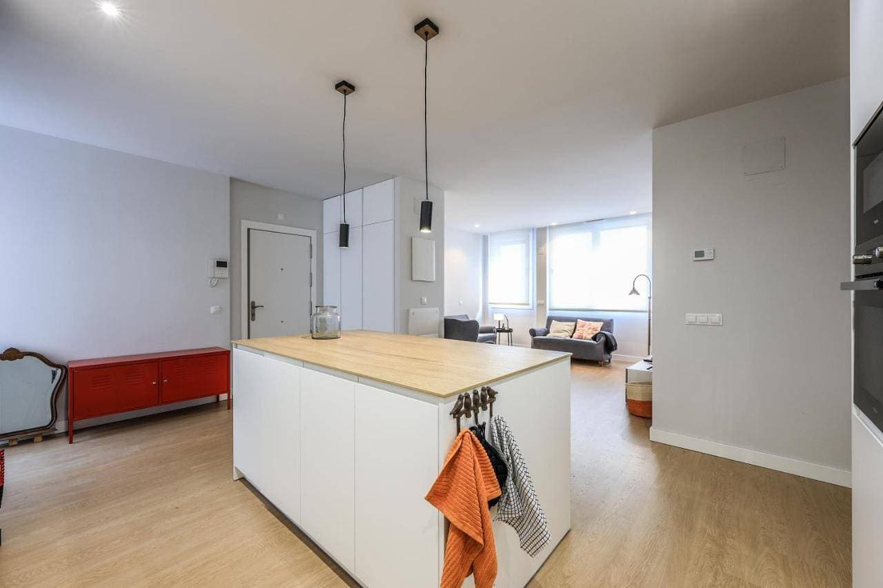 Foto 9 von 33: Three-Bedroom House