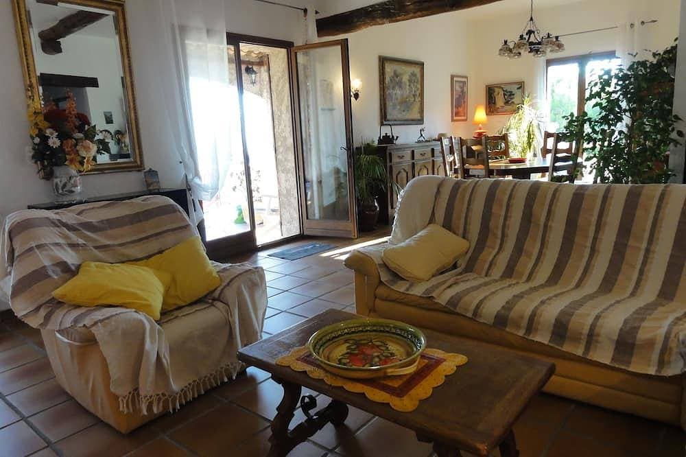 Foto 6 von 20: Villa mit privatem Pool und Garten, 5 km vom Meer entfernt