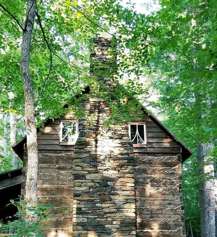 Unser 3. großes Jahr / Einzigartige historische Blockhütte mit eigenem Strand, 300 Ft Front 1