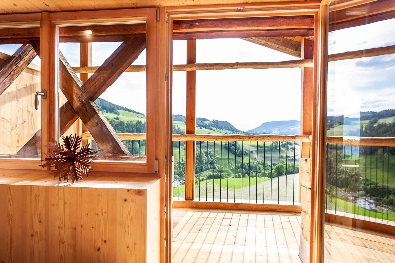 Foto 3 von 15: Ferienwohnung "Daimlhof Ferienwohnung Moosherz" mit Bergblick, Garten, Balkon und WLAN