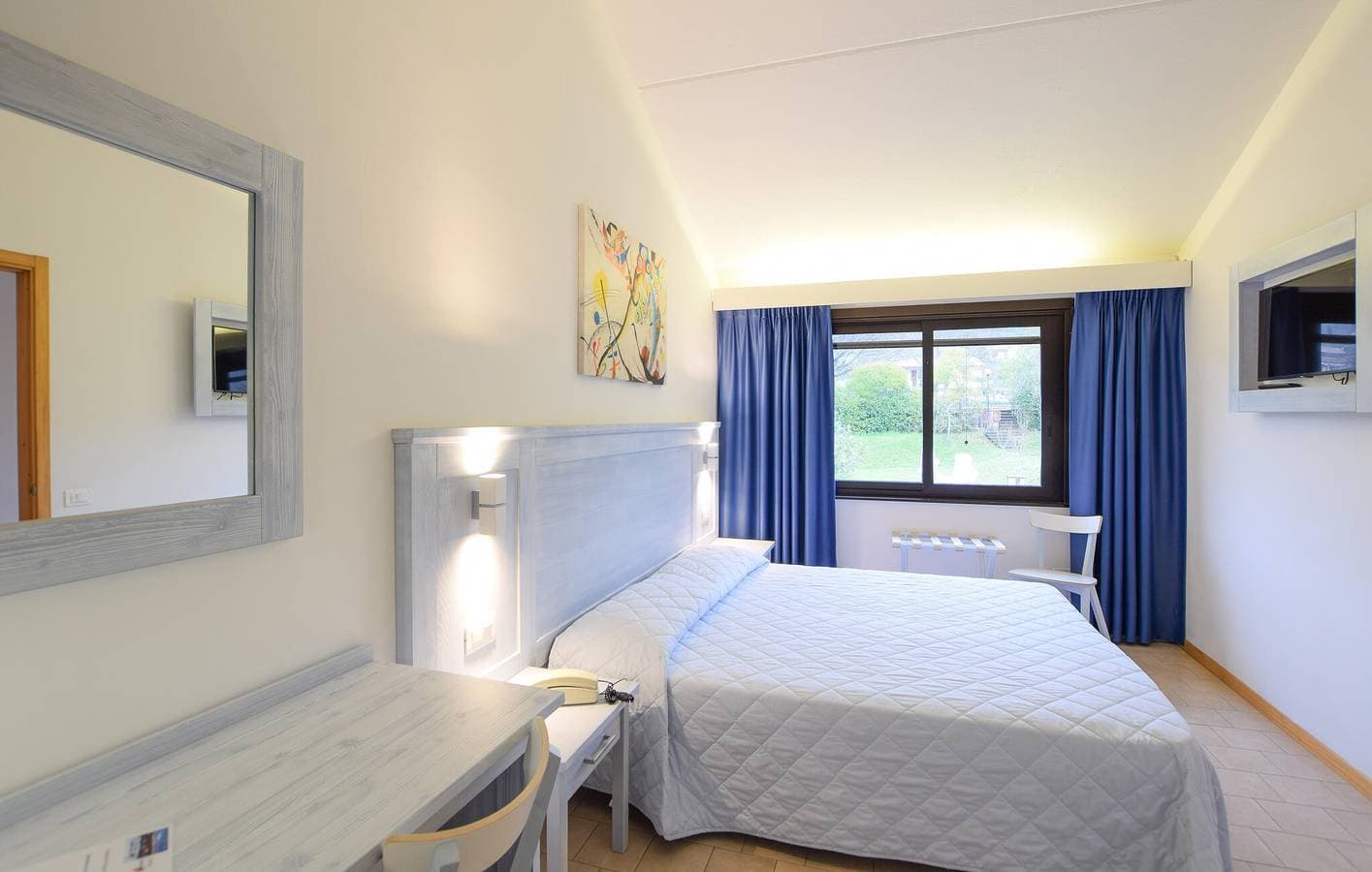Foto 8 von 36: Moderne Wohnung mit Pool und Garten, Magione 2km