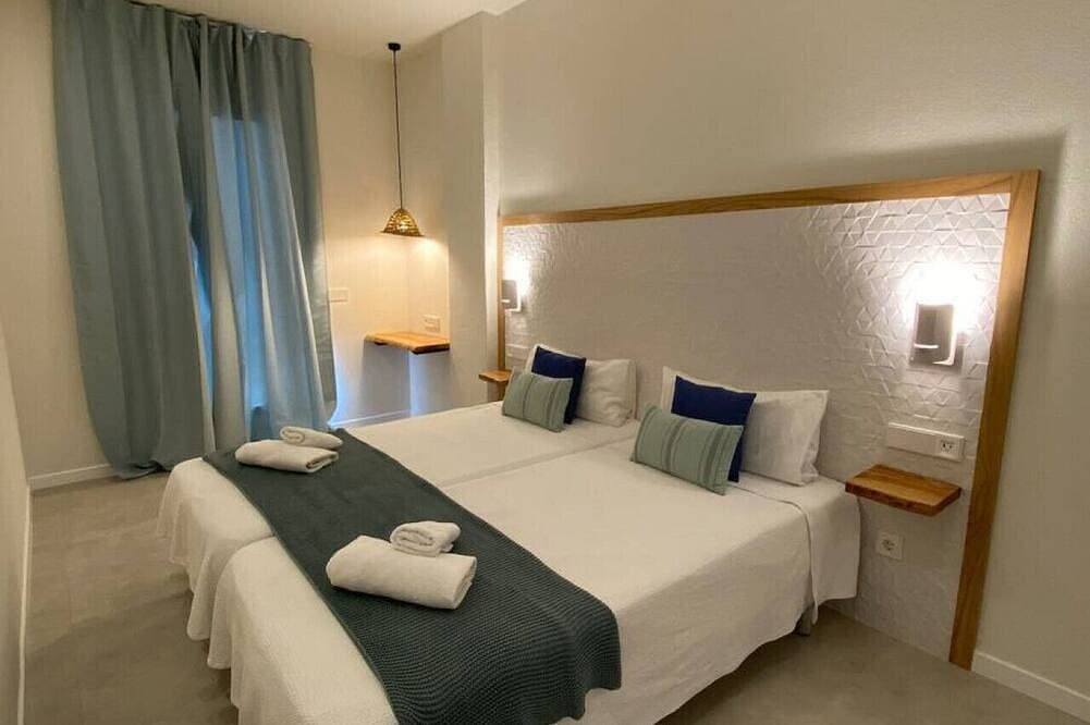 Mesquida 7 - Charming 2-bedroom apartment with beautiful sea views 1