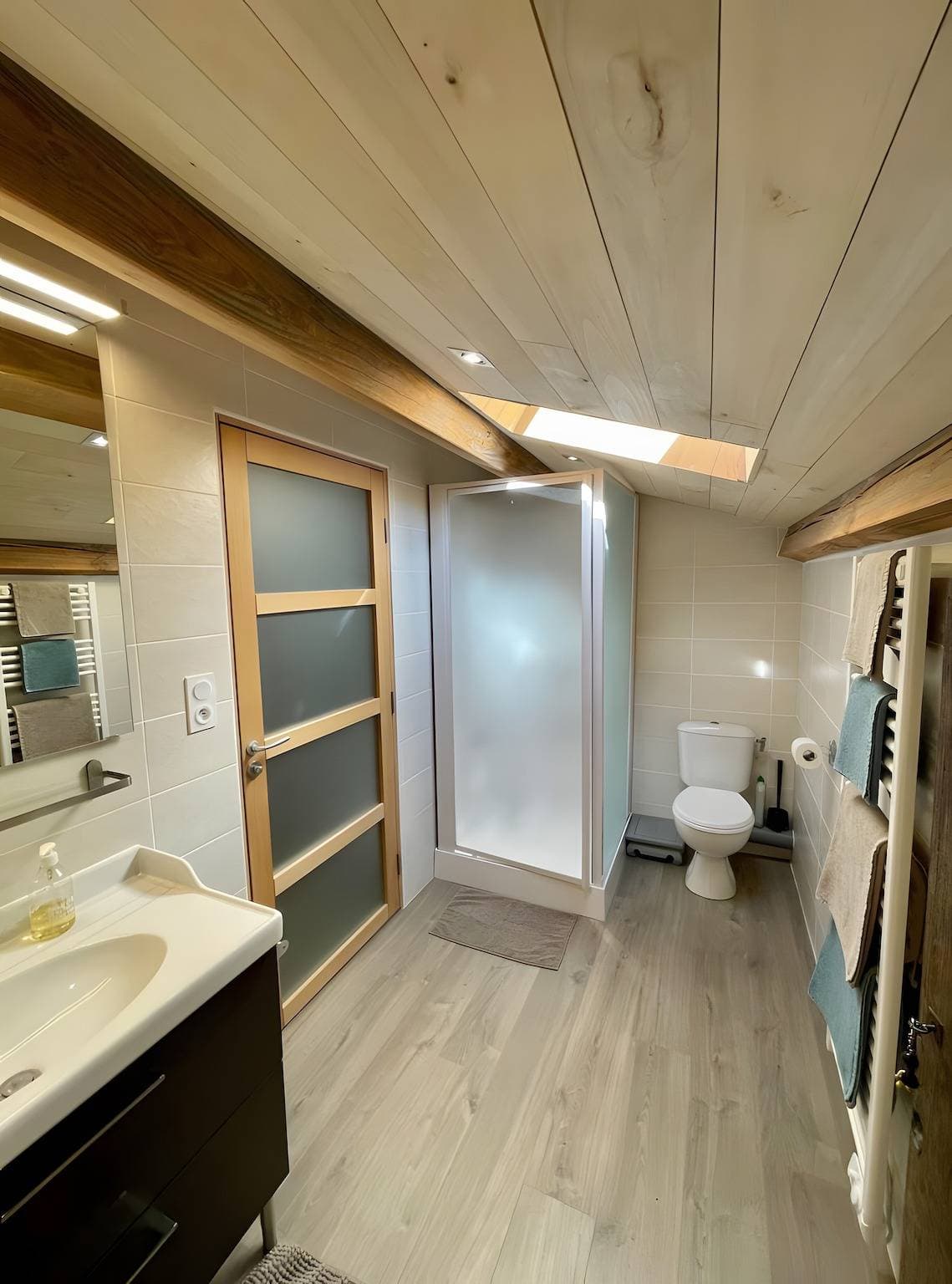 Foto 6 von 34: Gästezimmer 'Hocha' mit privatem Garten und WLAN