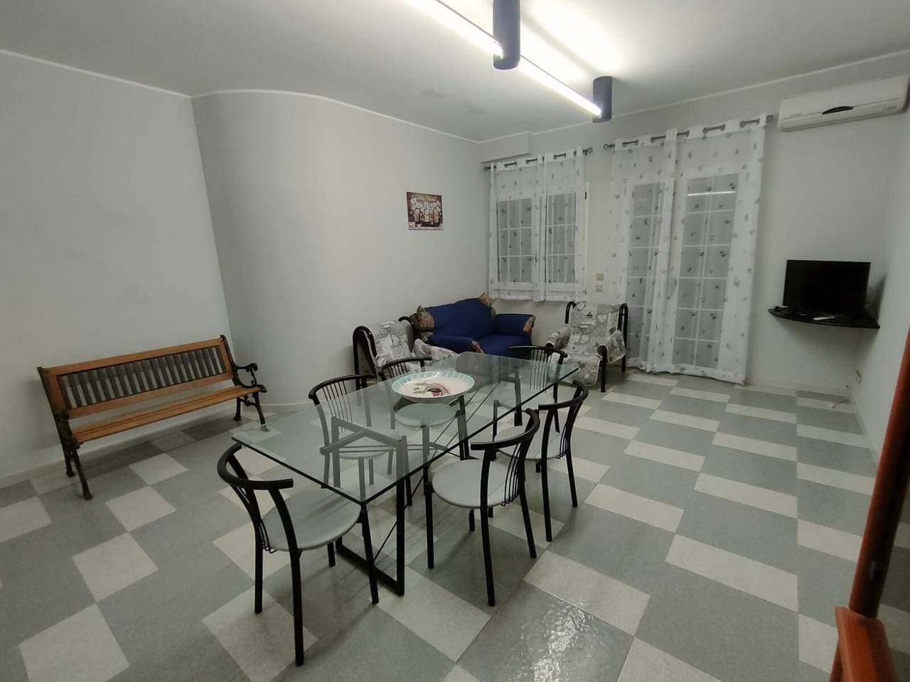 Foto 5 von 24: Ferienhaus 'Villetta Roby' mit privater Terrasse, privatem Garten und Klimaanlage