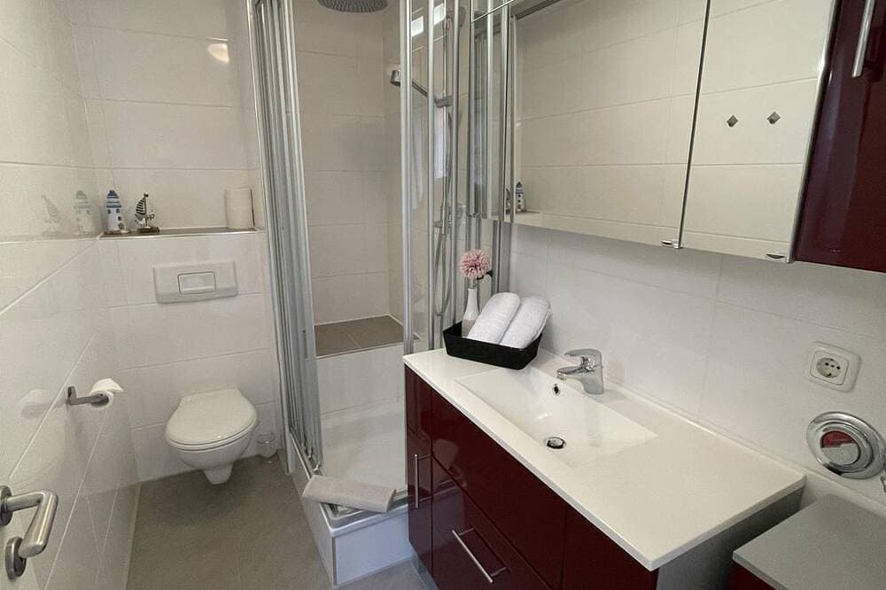 Foto 7 von 19: \"Baierkar\"-Fewo/Wohn-Schlafr./ Dusche u. Bad, Wc - Isartaler Hoamat, Haus
