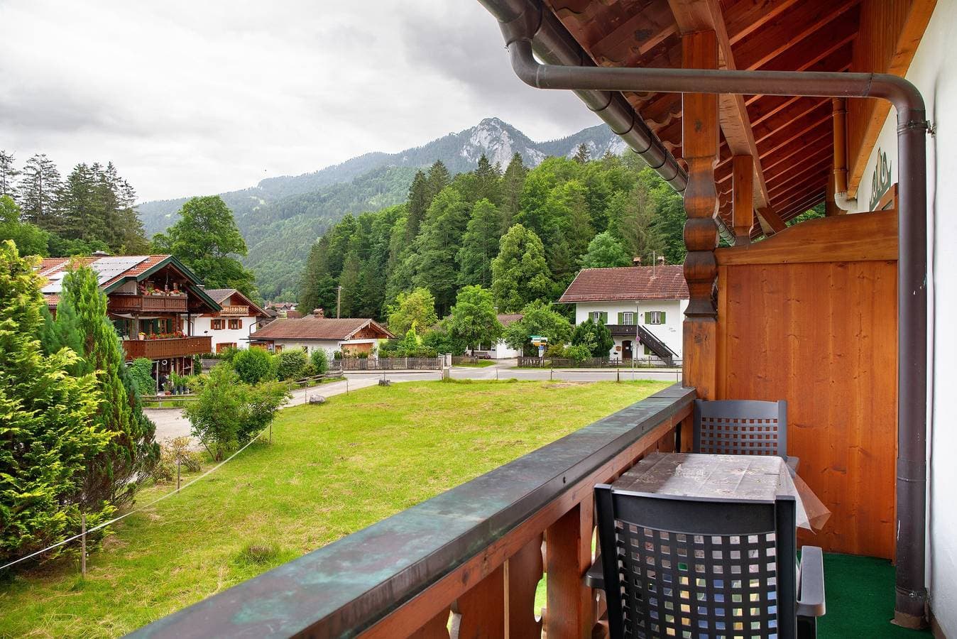 Foto 10 von 21: Ferienwohnung Zugspitze mit Bergblick, Balkon und WLAN