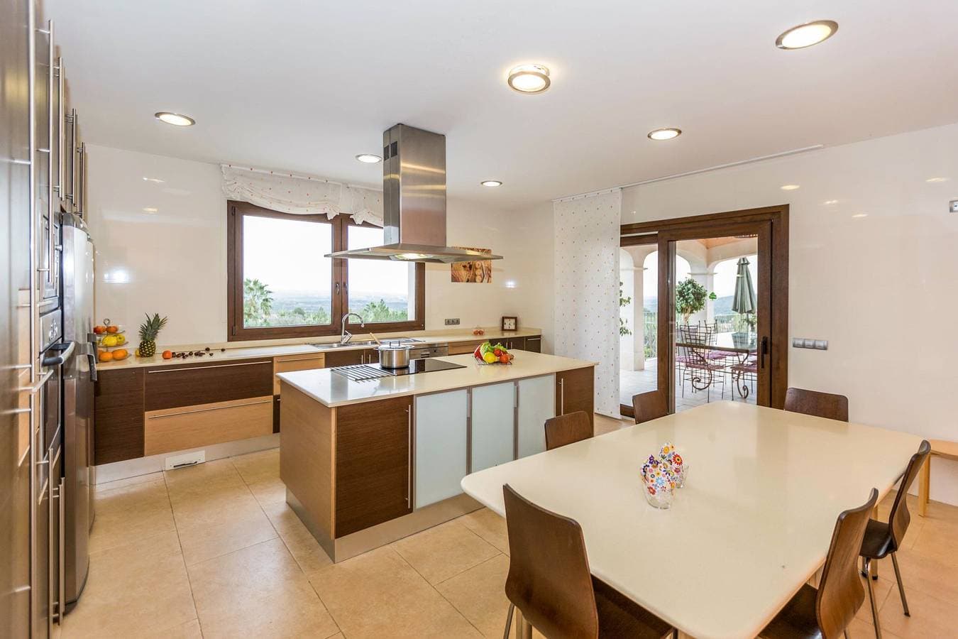 Foto 4 von 40: Villa für 8 Personen mit Pool