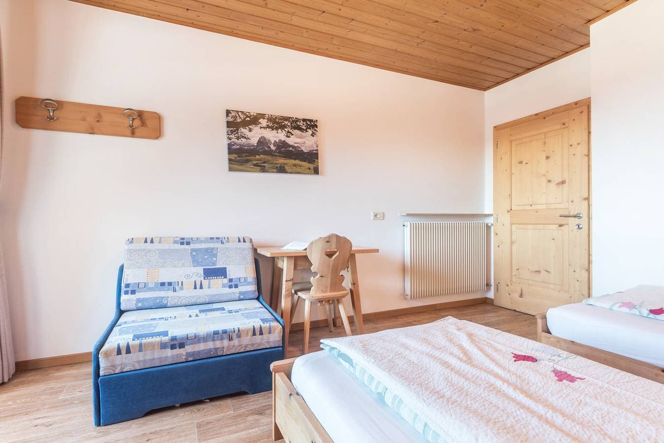 Foto 9 von 38: Ferienwohnung 'Schildberghof Schlernblick' mit Bergblick, Garten und WLAN