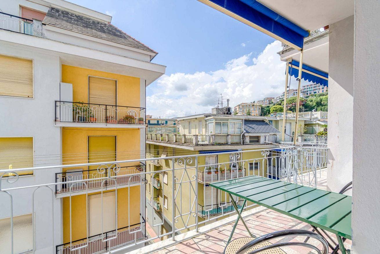 Foto 10 von 23: Ferienwohnung für 5 Personen mit Balkon/Terrasse