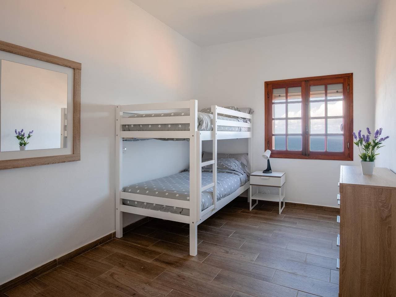 Foto 13 von 32: Ferienwohnung für 4 Personen mit Meerblick