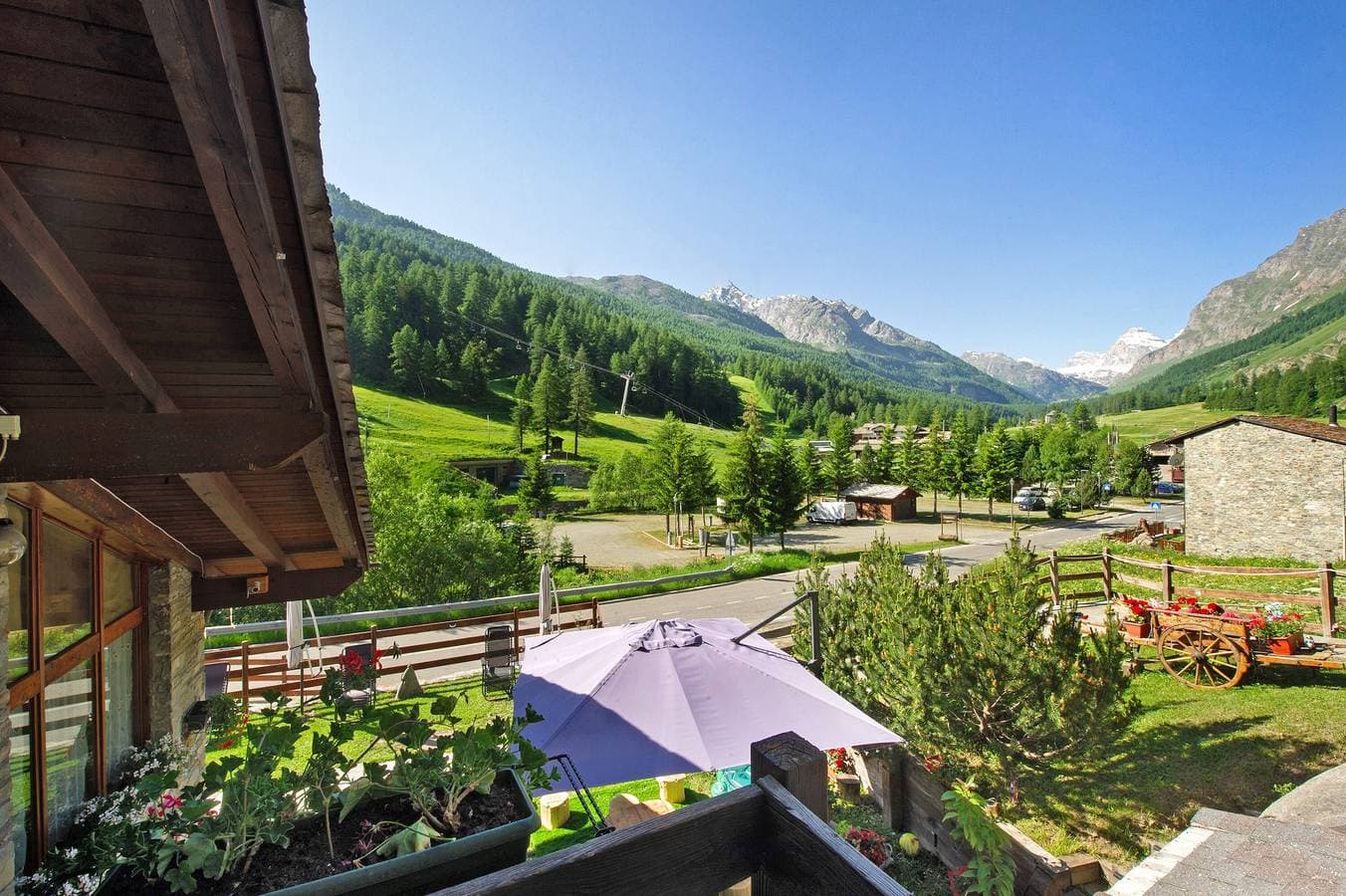 Foto 4 von 50: Zimmer '6' mit gemeinsamer Terrasse, gemeinsamem Garten und Wi-Fi