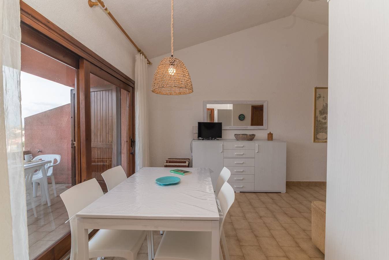 Foto 8 von 21: Palau: 3-Zimmer-Wohnung mit Meerblick und Garten