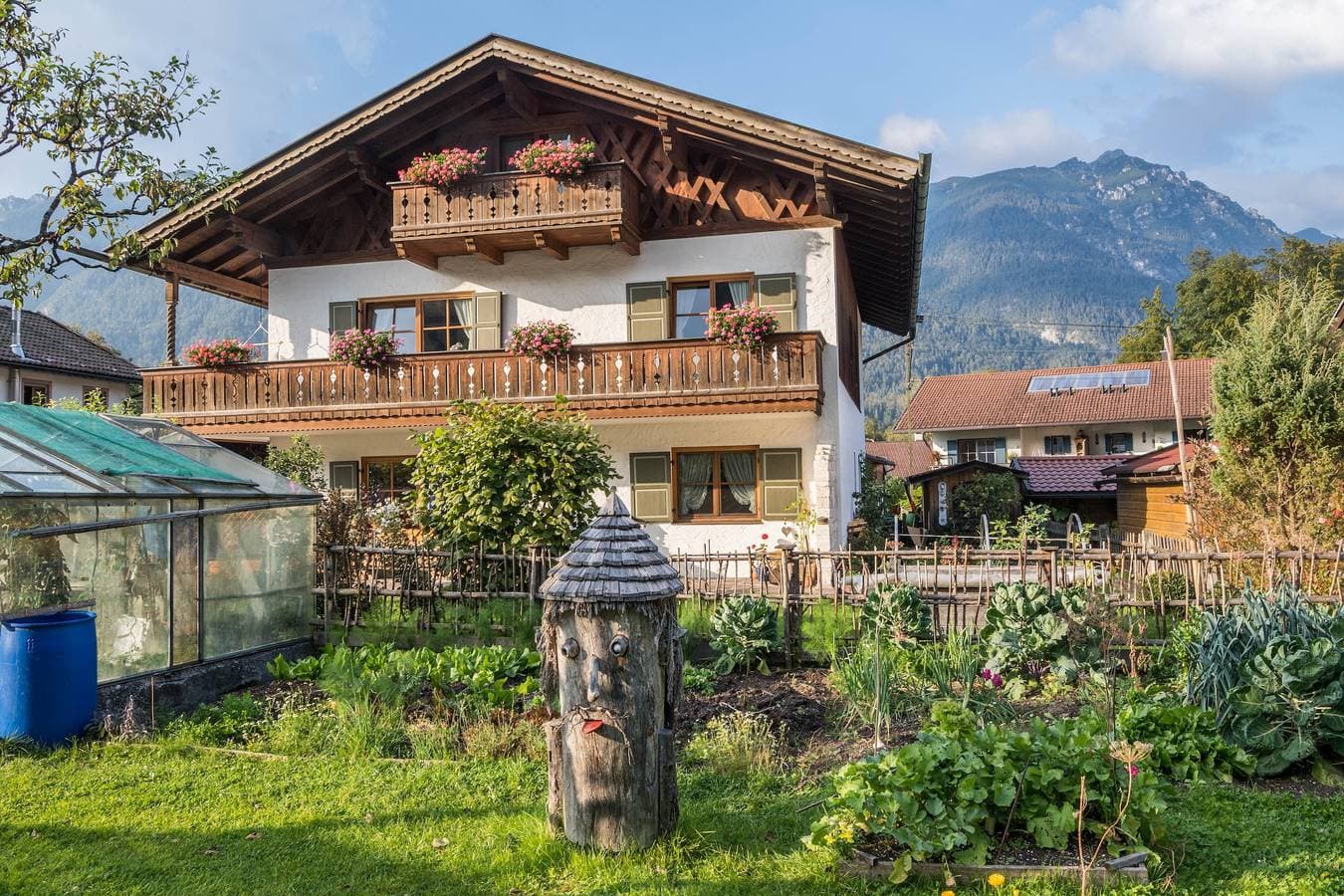Foto 3 von 25: Ferienwohnung 'Gipfelblick' mit Bergblick, Balkon und WLAN