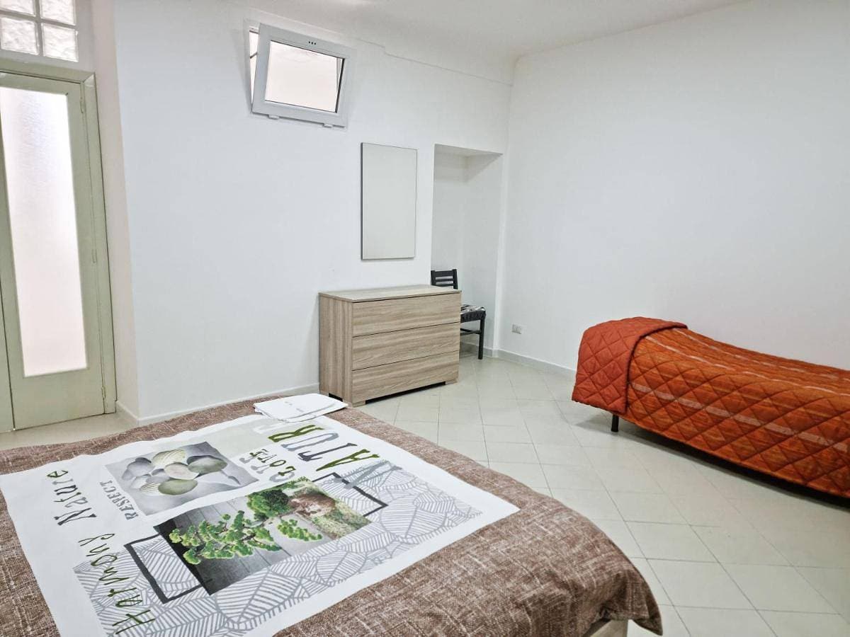 Foto 5 von 15: Two-Bedroom Apartment