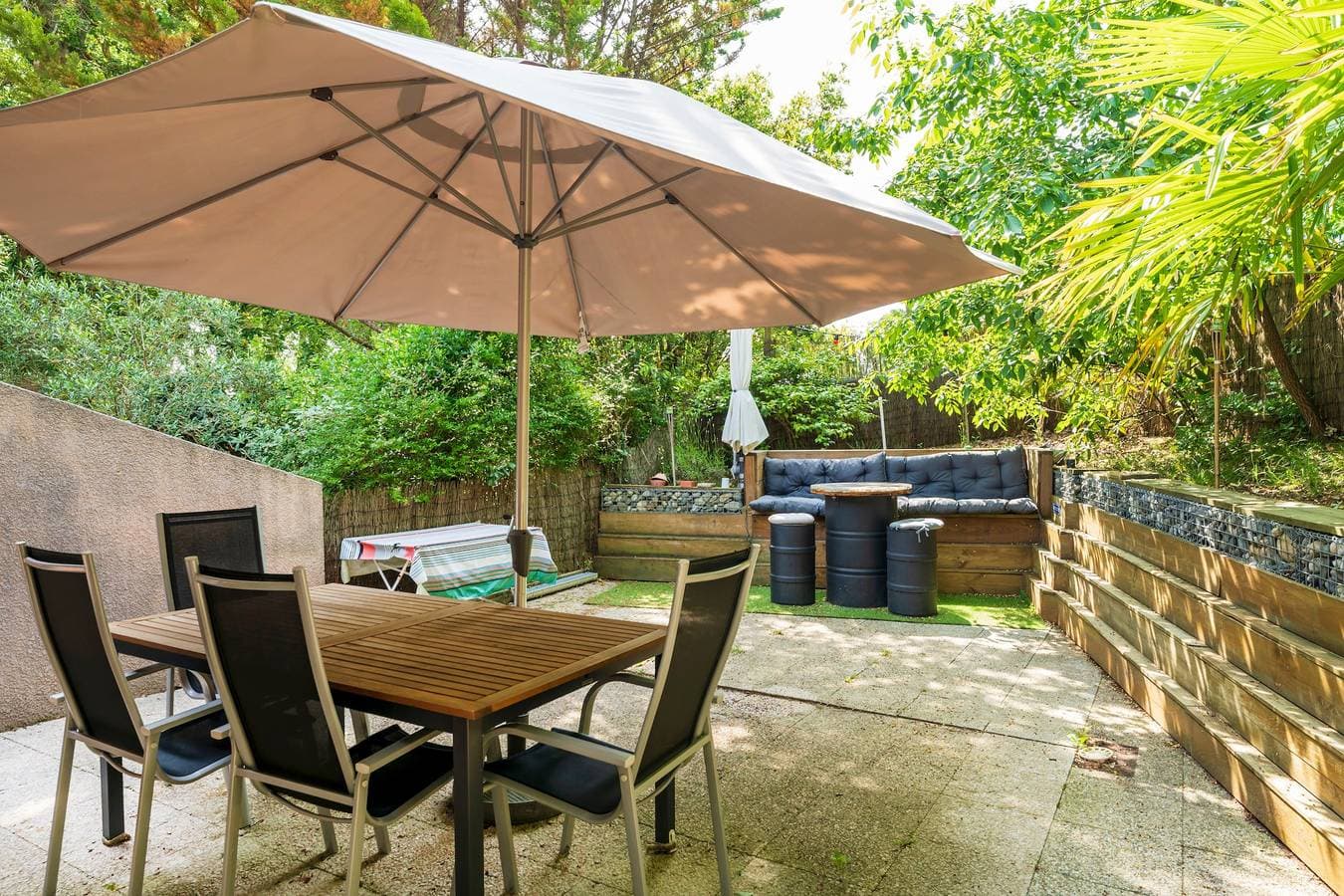 Maison Chaleureuse Avec Terrasse 1