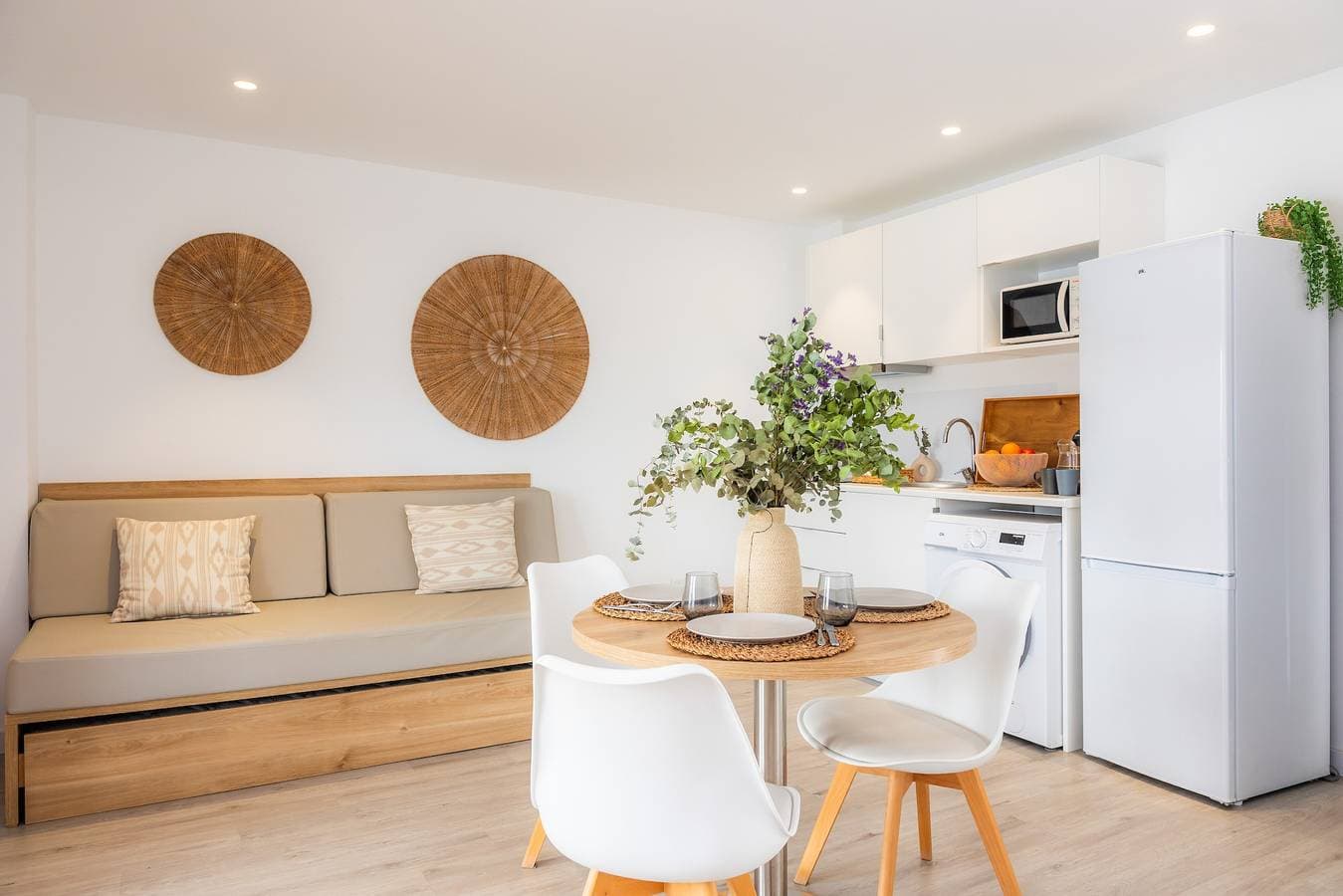 Foto 7 von 28: Ferienwohnung 'White Suites' mit Gemeinschaftspool, WLAN und Klimaanlage