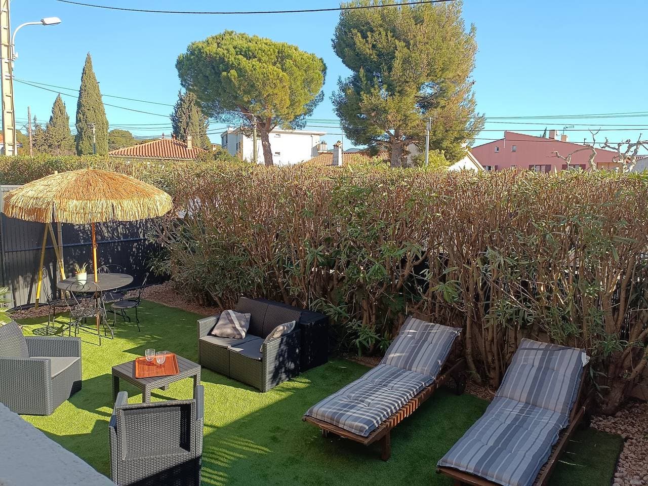 Foto 3 von 32: Ferienwohnung 'Le Cytharis A 10 Mn De La Mer' mit Privatterrasse, Wi-Fi und Klimaanlage