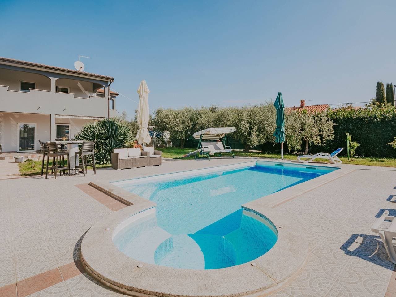 Zweistöckiges Ferienhaus Villa Dany 1