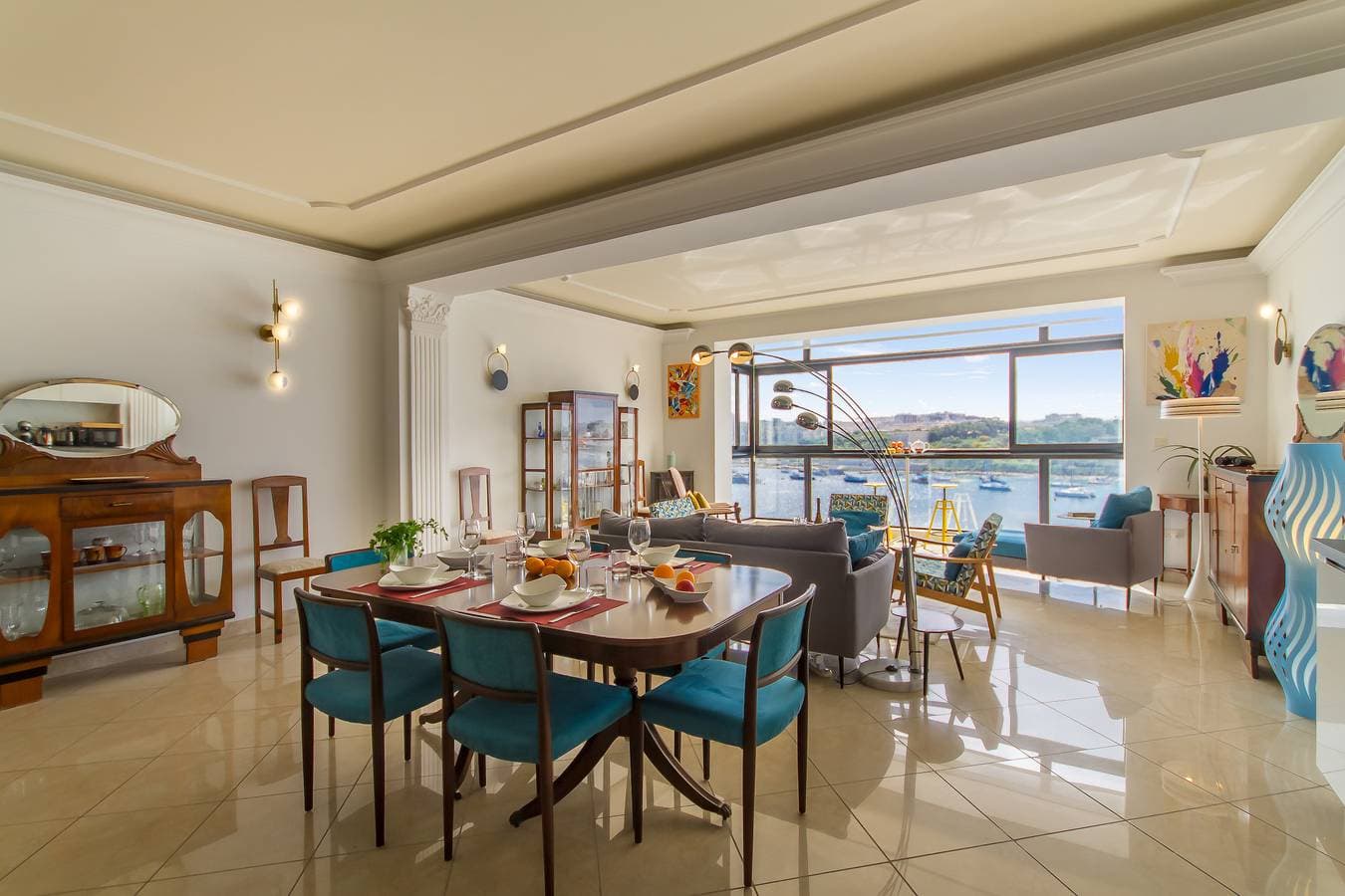 Foto 12 von 33: A Magnificent Sunny Seafront Apart Sliema