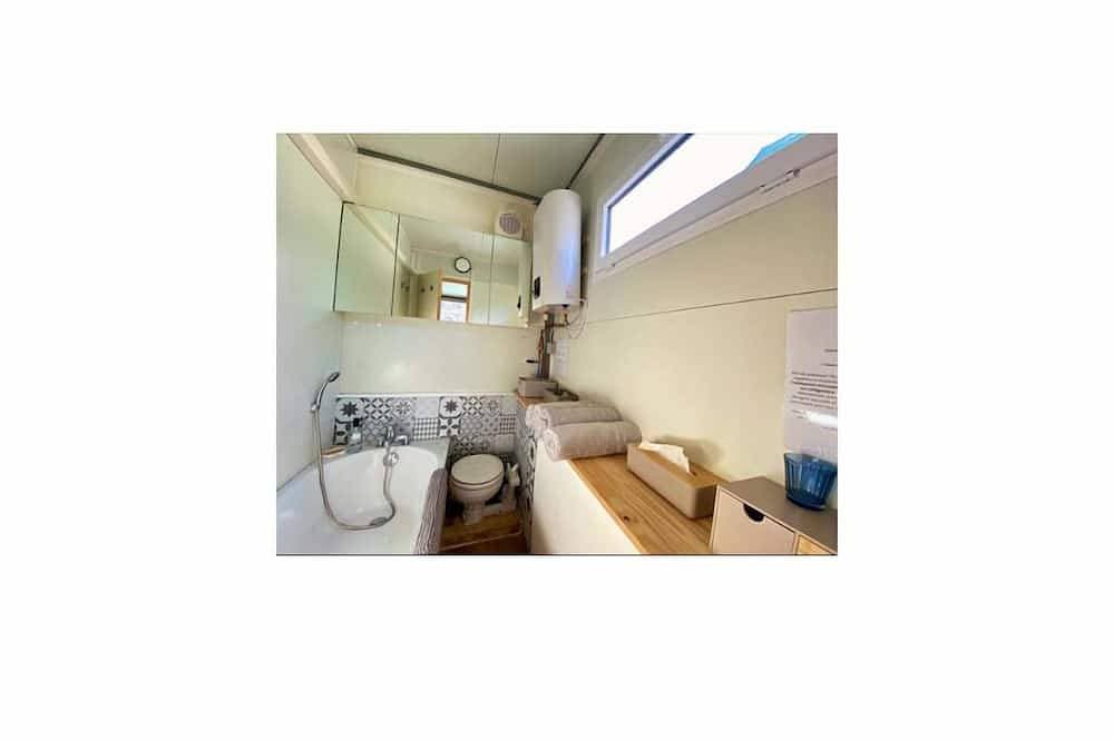 Foto 5 von 30: Unusual night on a fully air-conditioned and heated houseboat