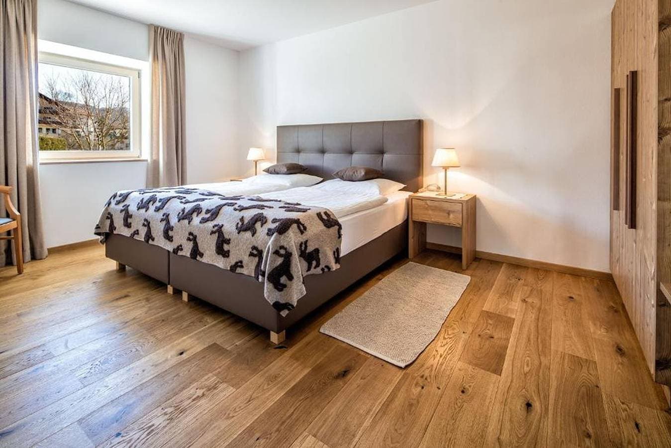 Foto 4 von 40: Ferienwohnung 'Aparment Superior 2' mit Bergblick, Gemeinschaftsgarten und WLAN