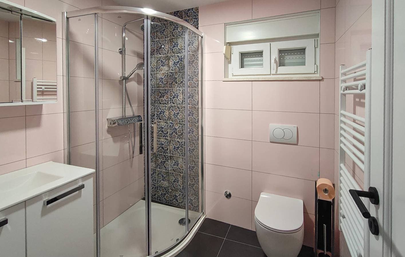 Foto 10 von 29: Geräumige 200 m² große Wohnung mit Pool und Terrasse, 2 km vom Stadtzentrum von Kanfanar entfernt
