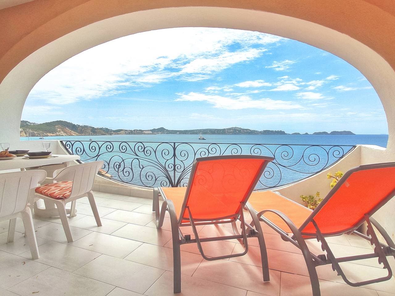 Foto 7 von 39: A3016 Meerblick-Wohnung für 4 Personen in Cala Fornells
