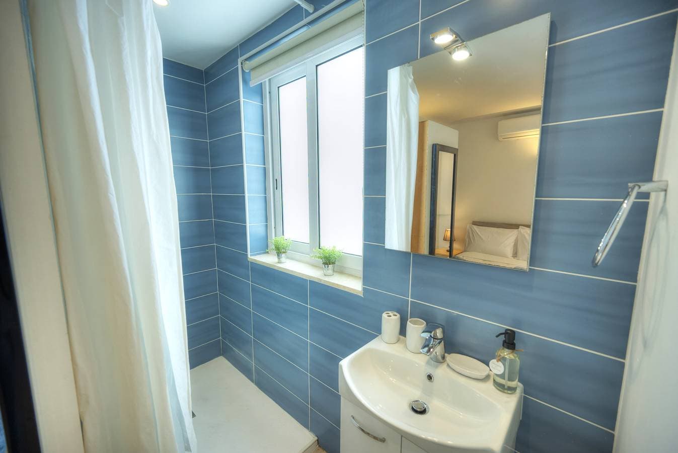 Foto 8 von 34: Ferienwohnung für 2 Personen mit Terrasse