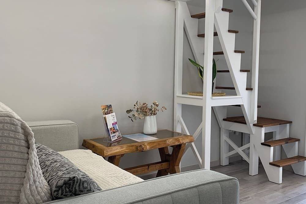Foto 8 von 30: Fk Apartment is Situated 60m Away From the Beach and 10km From the Ath.airport