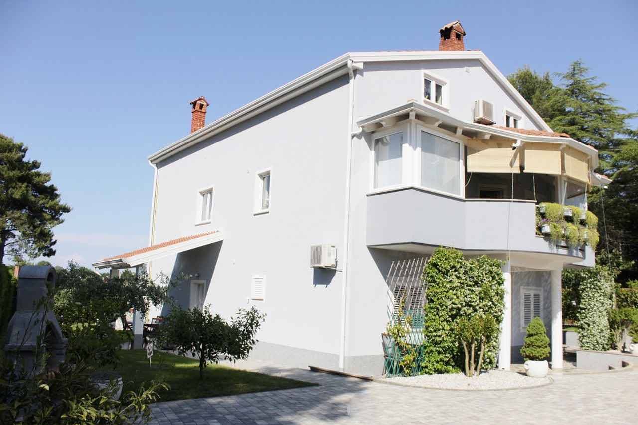 Foto 6 von 14: Ferienwohnung mit Terrasse und Grill