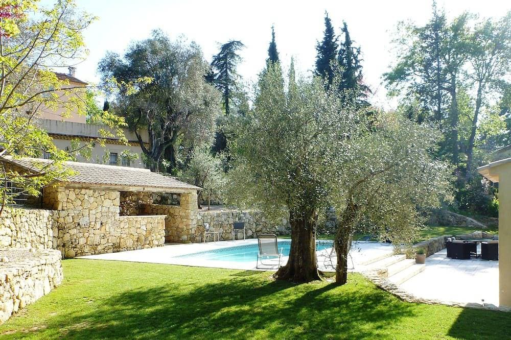 Foto 8 von 30: Superb house with heated pool in a beautiful garden