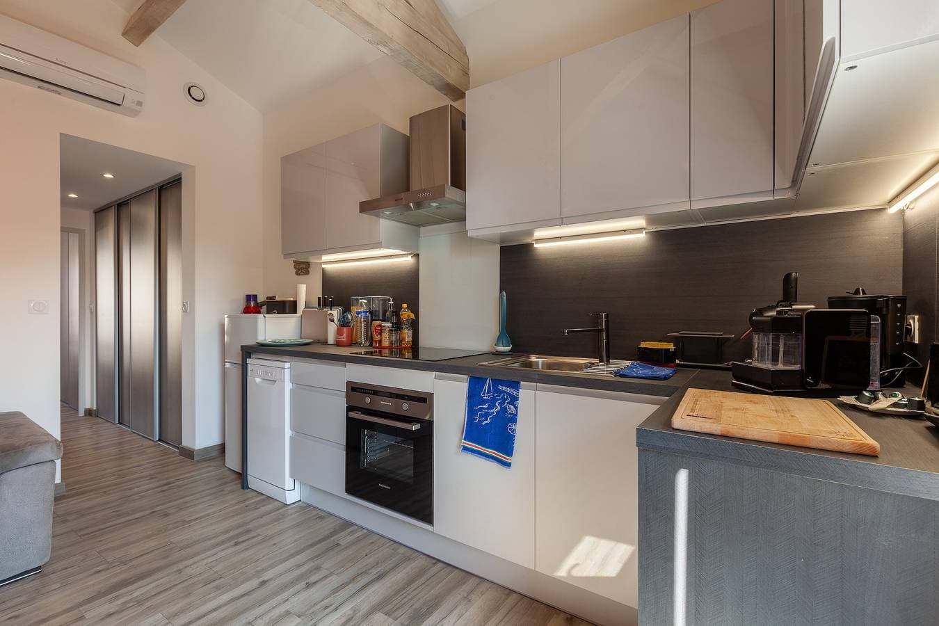Foto 6 von 20: Helles, frisch renoviertes Apartment mit WLAN und Klimaanlage