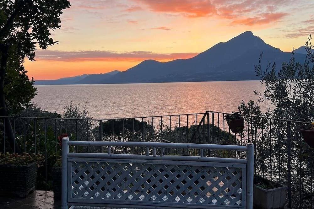 The Balcony on the Garda chic apartment 130 sqm. Elegant residence overlooking the lake. 1