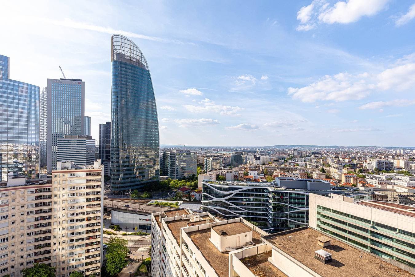 Foto 4 von 17: GuestReady - Chic retreat in La Défense
