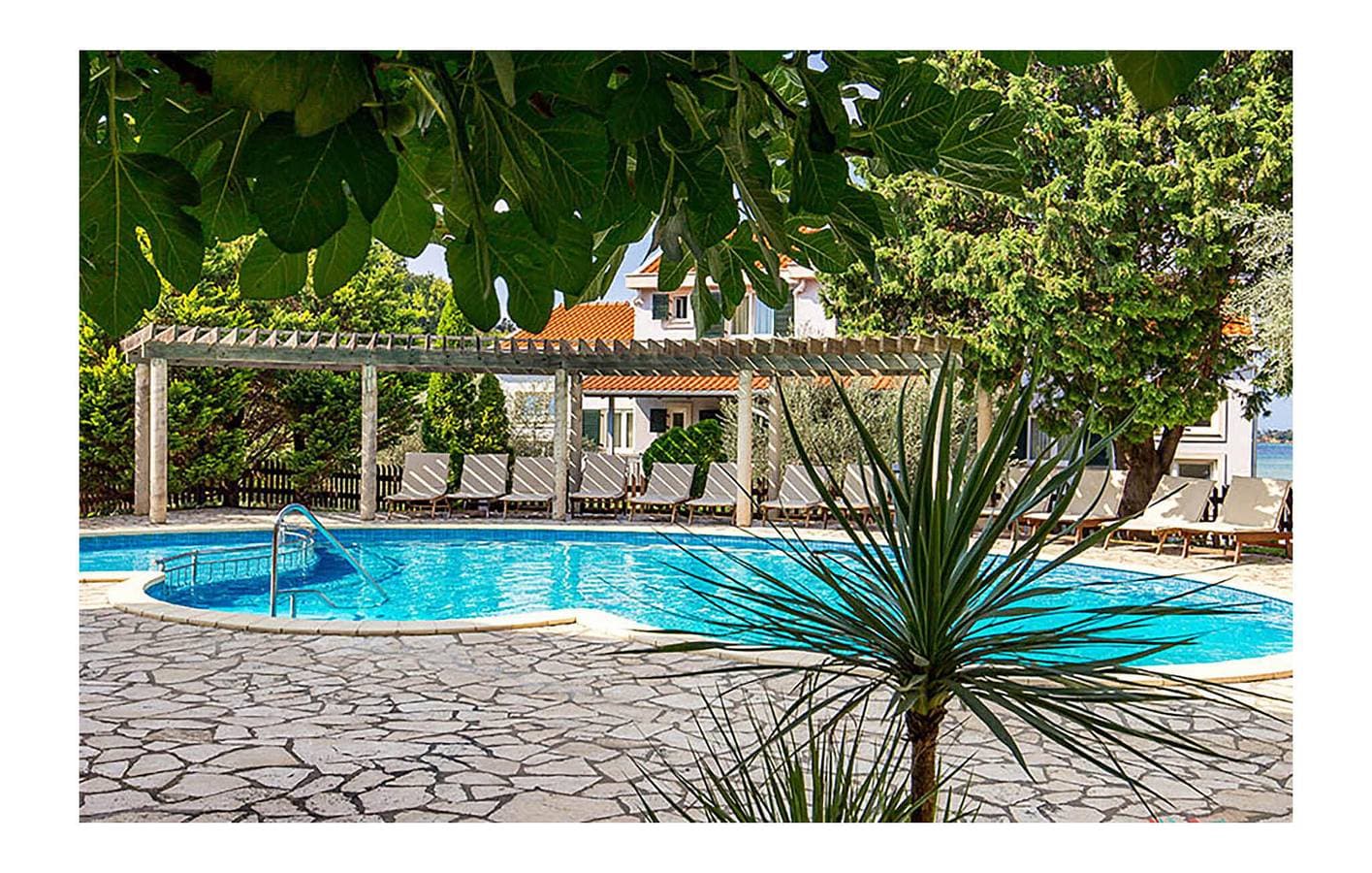 Foto 12 von 23: Charmantes Apartment mit Pool, Terrasse und WLAN – 2 km bis zur Küste