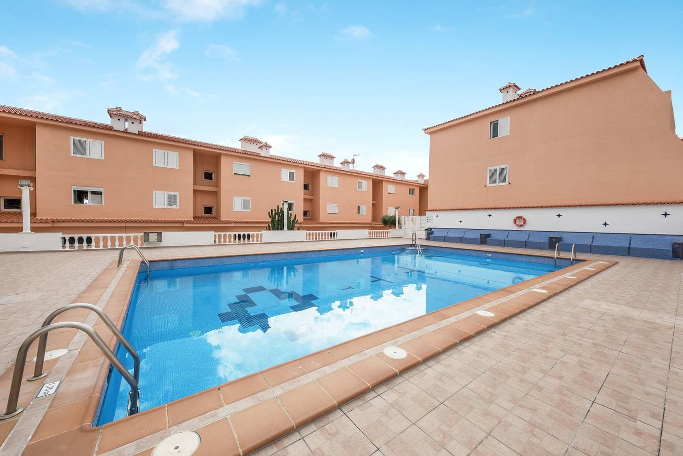 Foto 4 von 25: Charmante Ferienwohnung "Junto al Mar" mit Meerblick, Pool, WLAN & Terrasse
