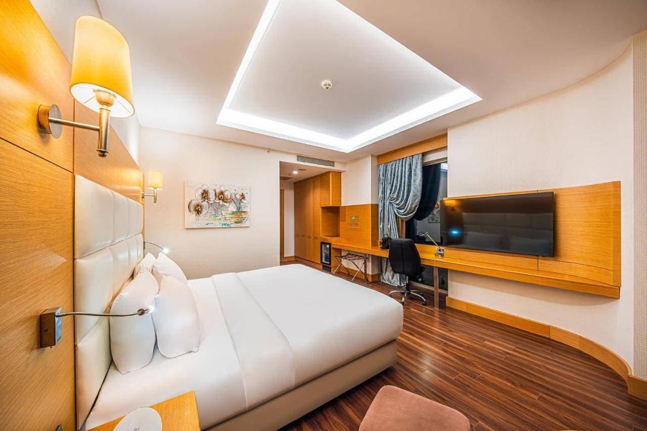 Foto 9 von 10: Premium King Room with Jetted Tub