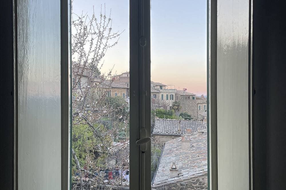 Foto 13 von 23: Charming apartment in the historic center with large terrace and beautiful view