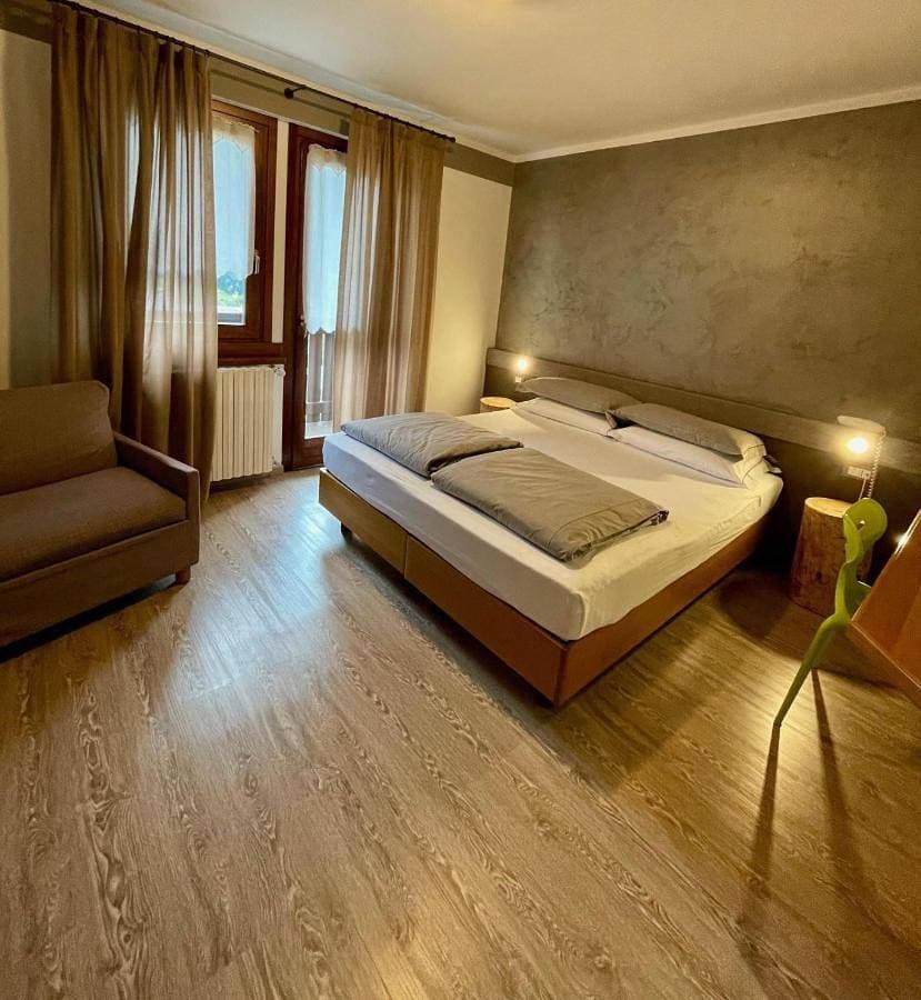 Foto 3 von 7: Suite with Balcony